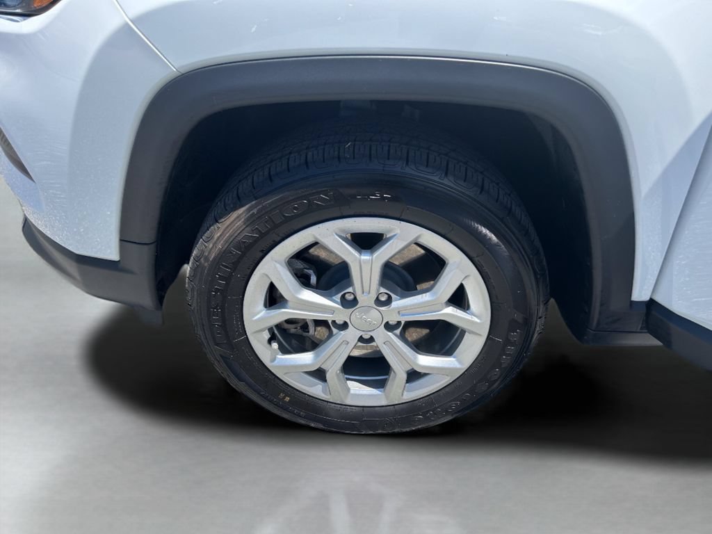 Used 2024 Jeep Compass Sport w/ Mopar Graphics Package AWD/4WD image 37