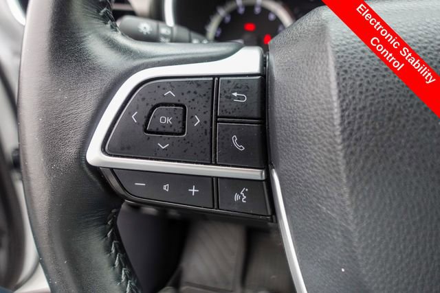 Certified 2023 Toyota Highlander XLE image 18