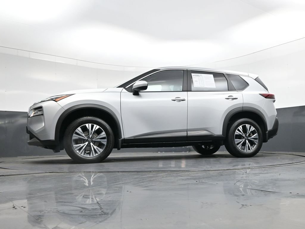 Used 2023 Nissan Rogue SV image 42