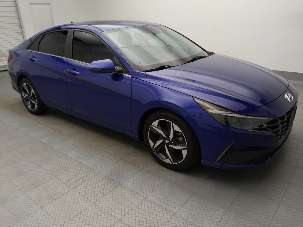 Used 2021 Hyundai Elantra SEL w/ Convenience + Premium Package FWD image 11