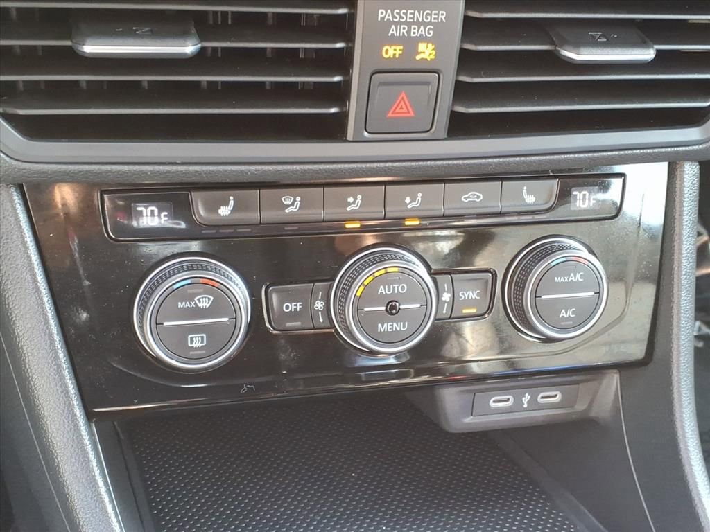 Used 2024 Volkswagen Jetta SE image 15