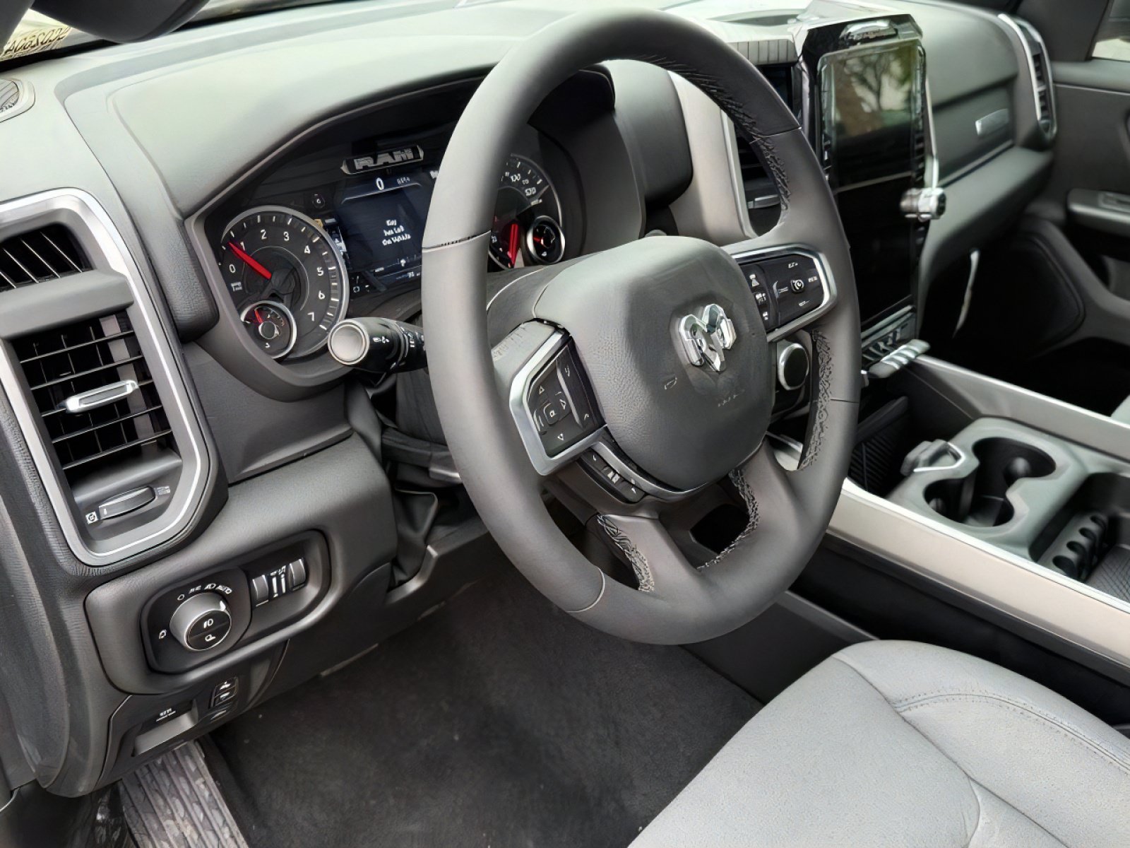 New 2026 RAM 1500 Big Horn AWD/4WD image 13