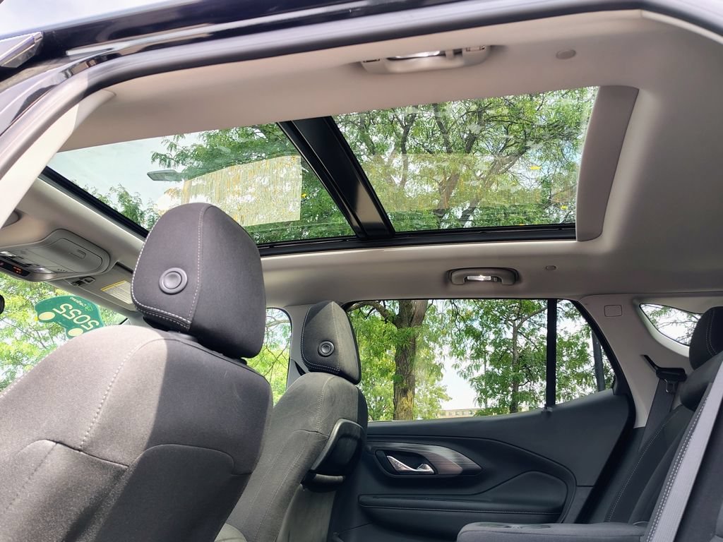 Certified 2022 GMC Terrain SLE w/ Driver Convenience Package AWD/4WD image 29