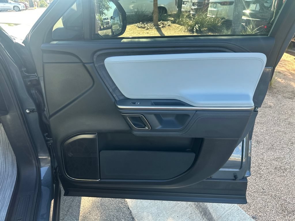 Used 2024 Rivian R1S Adventure AWD/4WD image 37