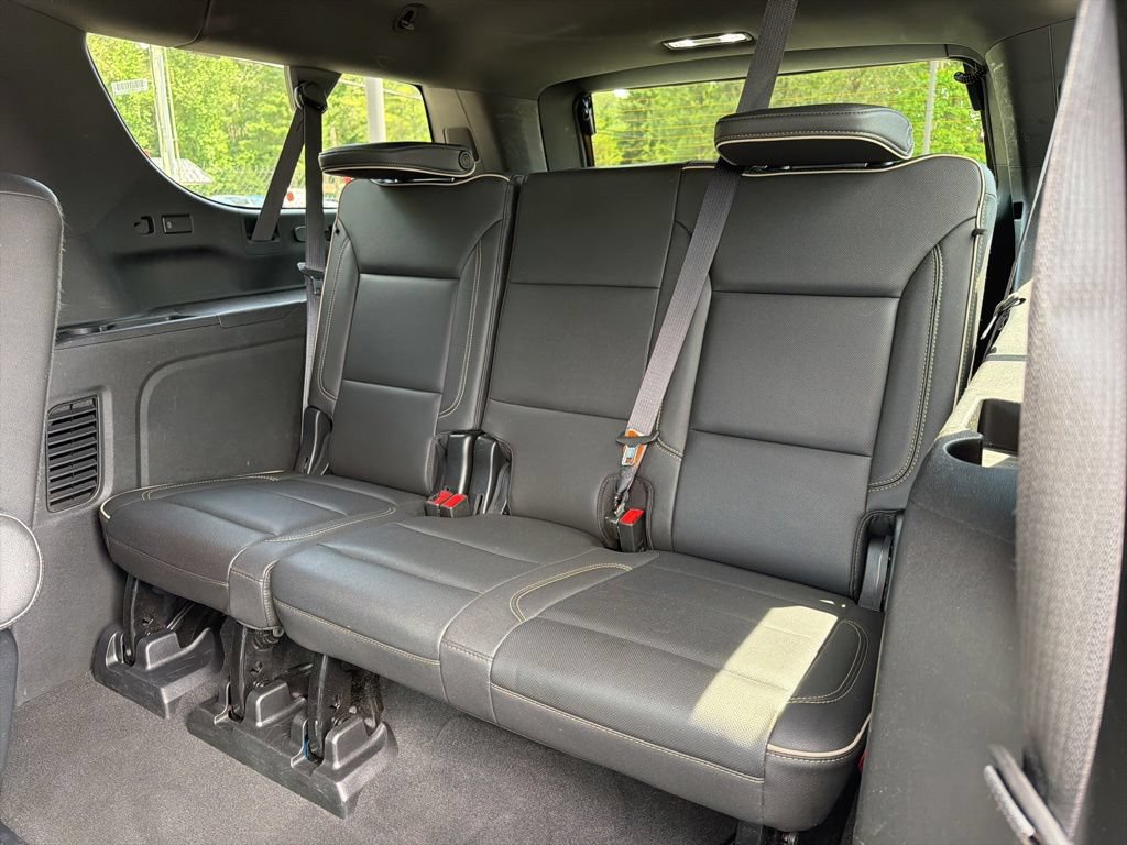 Used 2023 Chevrolet Suburban Premier AWD/4WD image 20