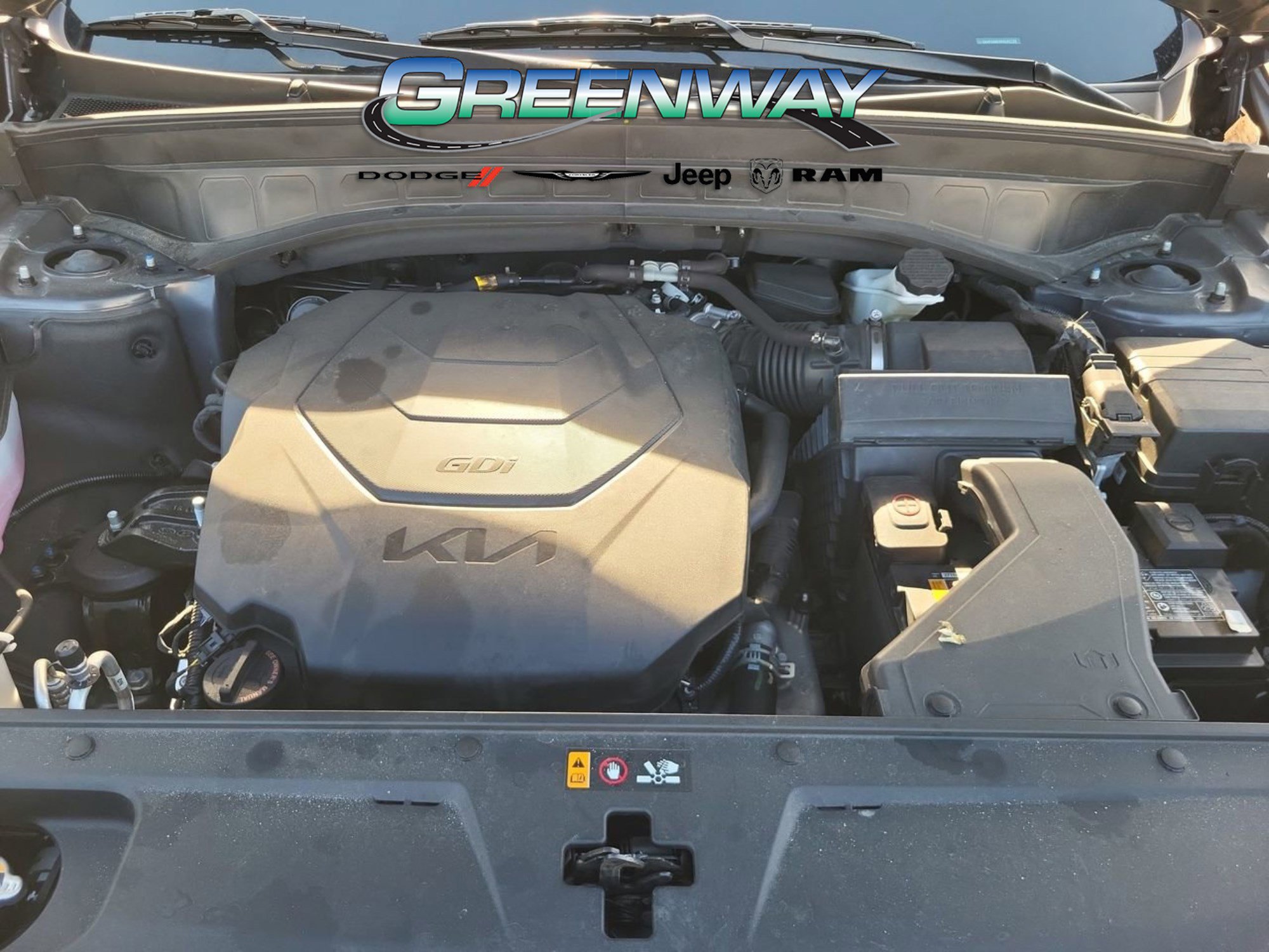 Used 2024 Kia Telluride LX image 8