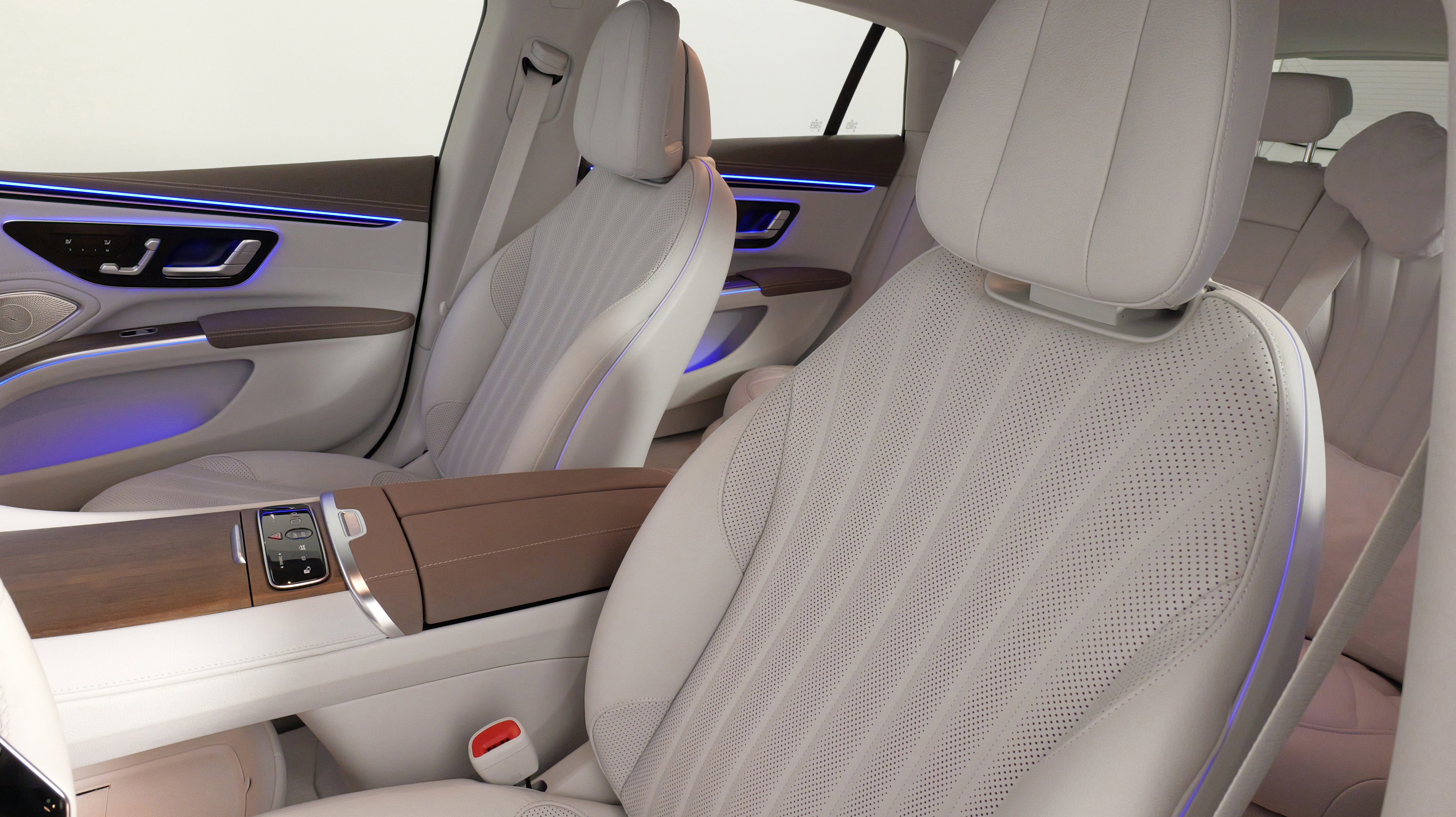 Used 2023 Mercedes-Benz EQS 580 4MATIC Sedan image 33