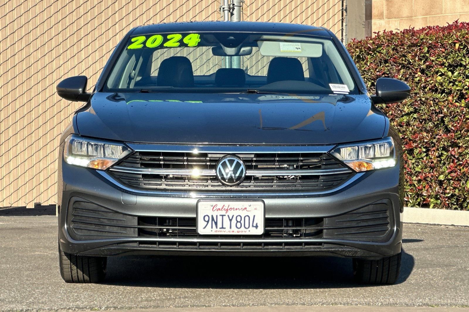 Used 2024 Volkswagen Jetta SE image 9