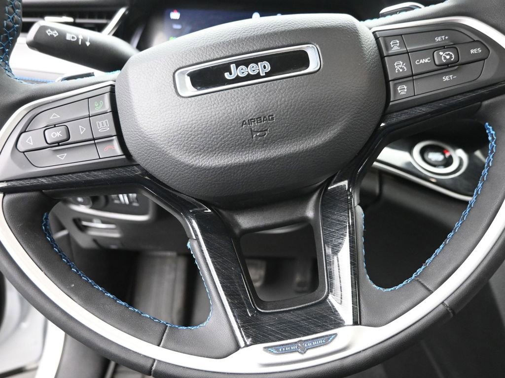 Used 2023 Jeep Grand Cherokee Trailhawk w/ Advanced Protech Group II image 14