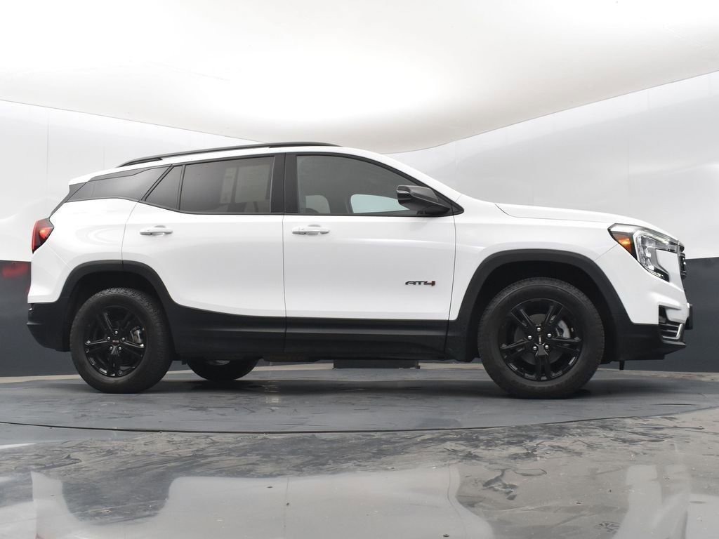 Used 2023 GMC Terrain AT4 image 36
