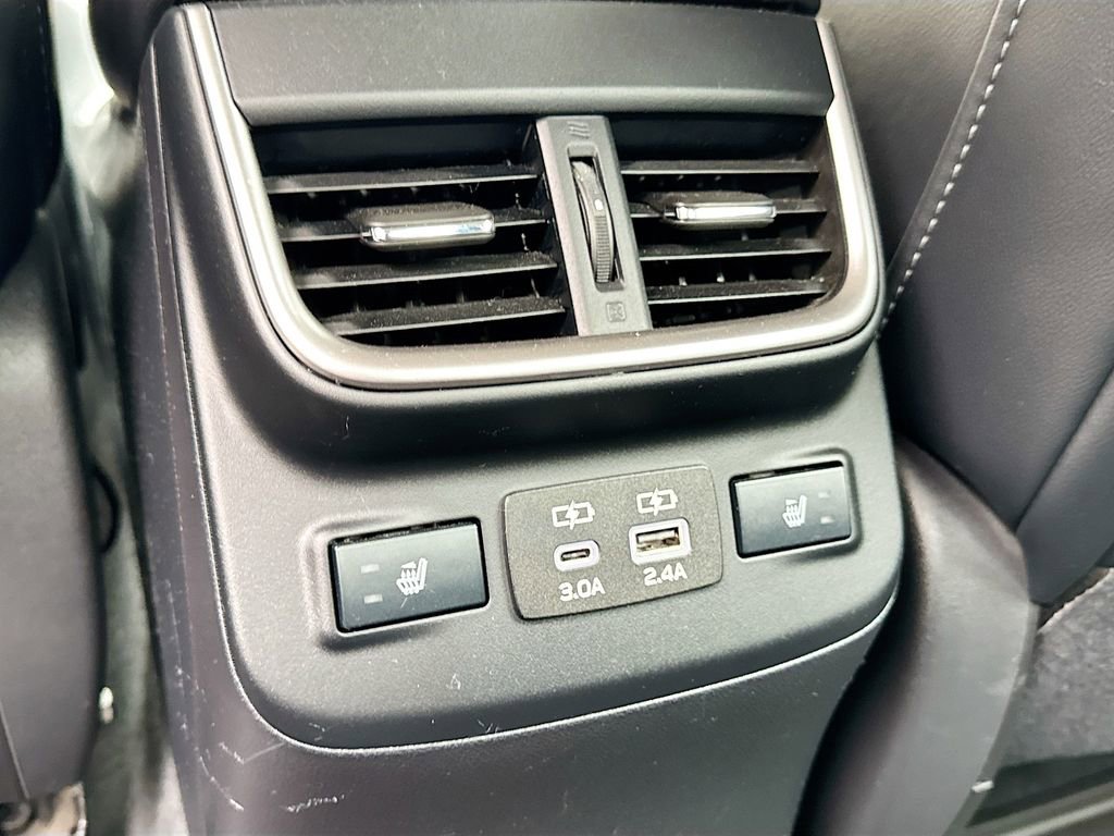 Used 2024 Subaru Legacy Limited image 27