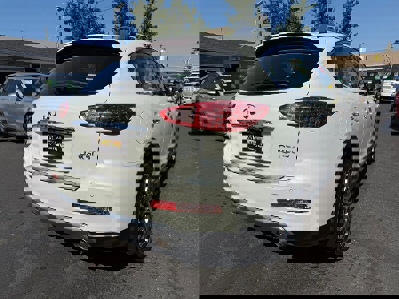 Used 2016 INFINITI QX50 2WD image 5