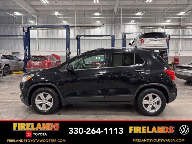 Used 2018 Chevrolet Trax LT w/ LT Convenience Package image 4