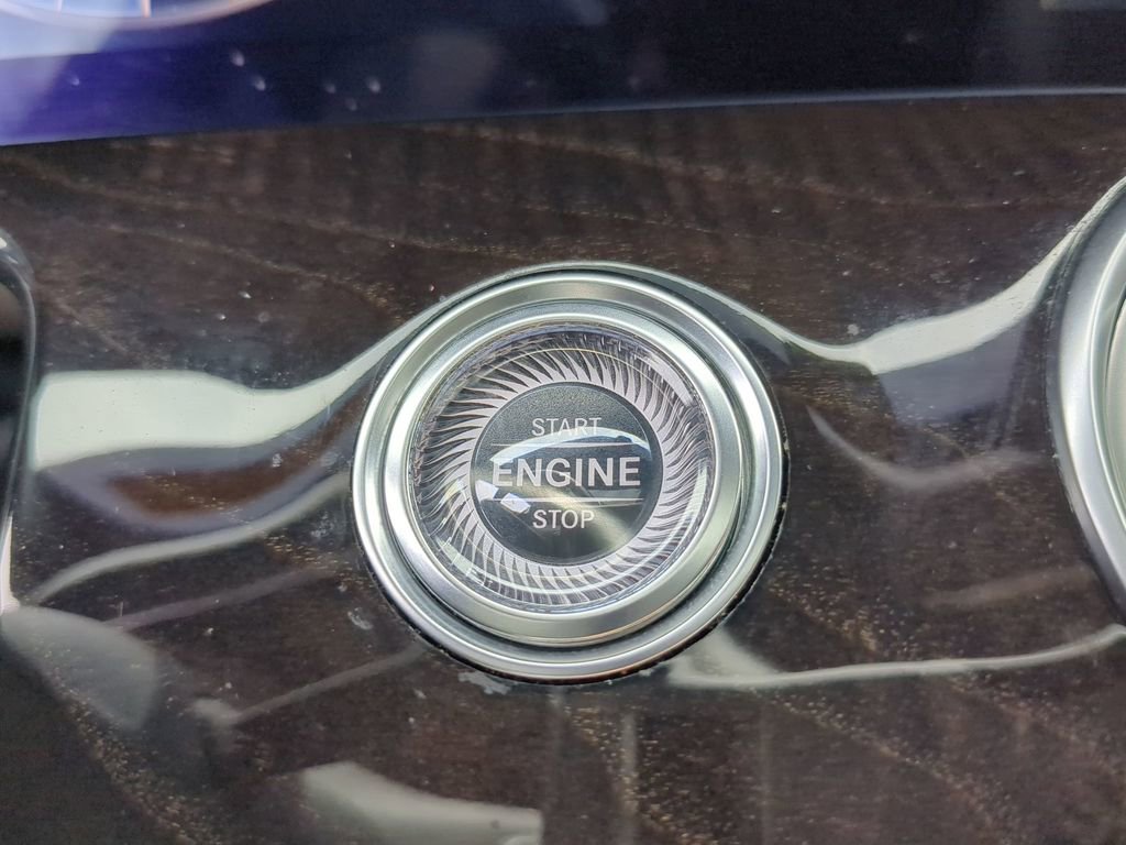 Used 2020 Mercedes-Benz E 350 Sedan image 16