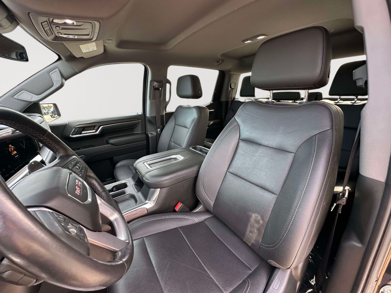 Used 2022 GMC Sierra 1500 SLT w/ SLT Convenience Package AWD/4WD image 21
