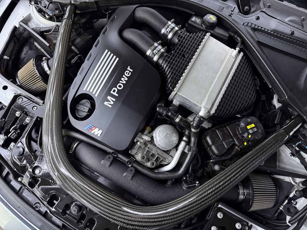 Used 2015 BMW M4 Coupe w/ Executive Package image 29