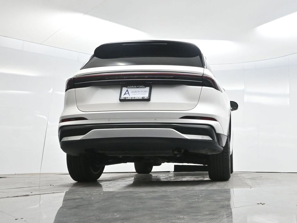 Used 2025 Lincoln Nautilus Reserve w/ Jet Appearance Package image 54