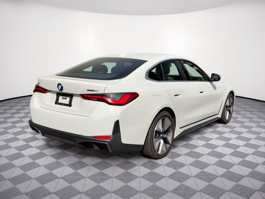 Used 2024 BMW i4 eDrive35 w/ Premium Package RWD image 9