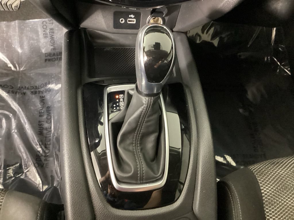 Used 2020 Nissan Rogue Sport SV FWD image 24