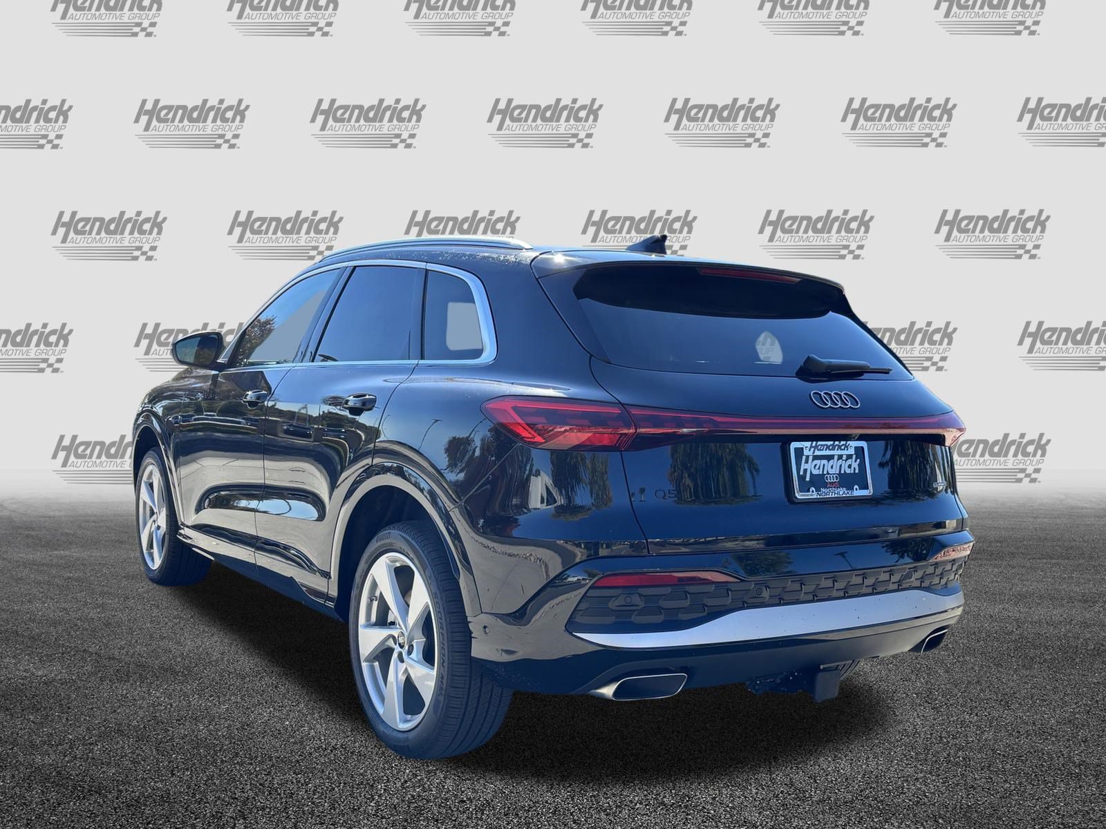 Certified 2025 Audi Q5 Premium AWD/4WD image 8