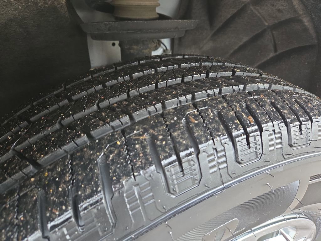 Used 2019 GMC Acadia SLE image 11