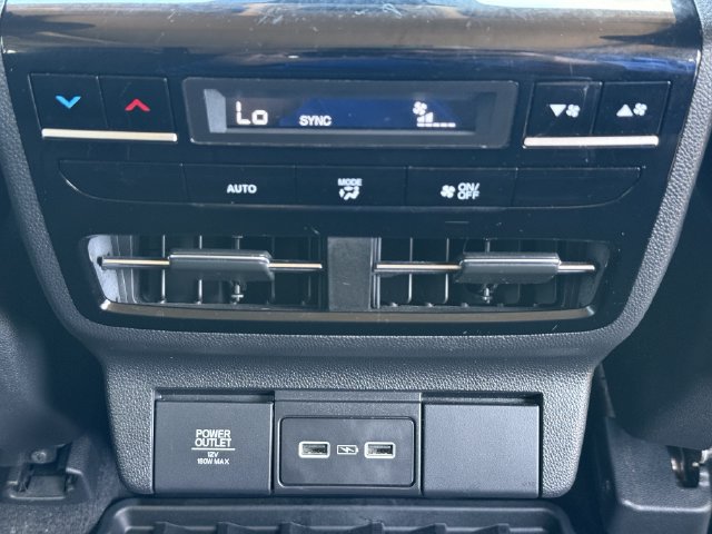 Used 2022 Acura MDX w/ Technology Package FWD image 30