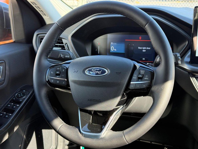 New 2026 Ford Escape SE image 9