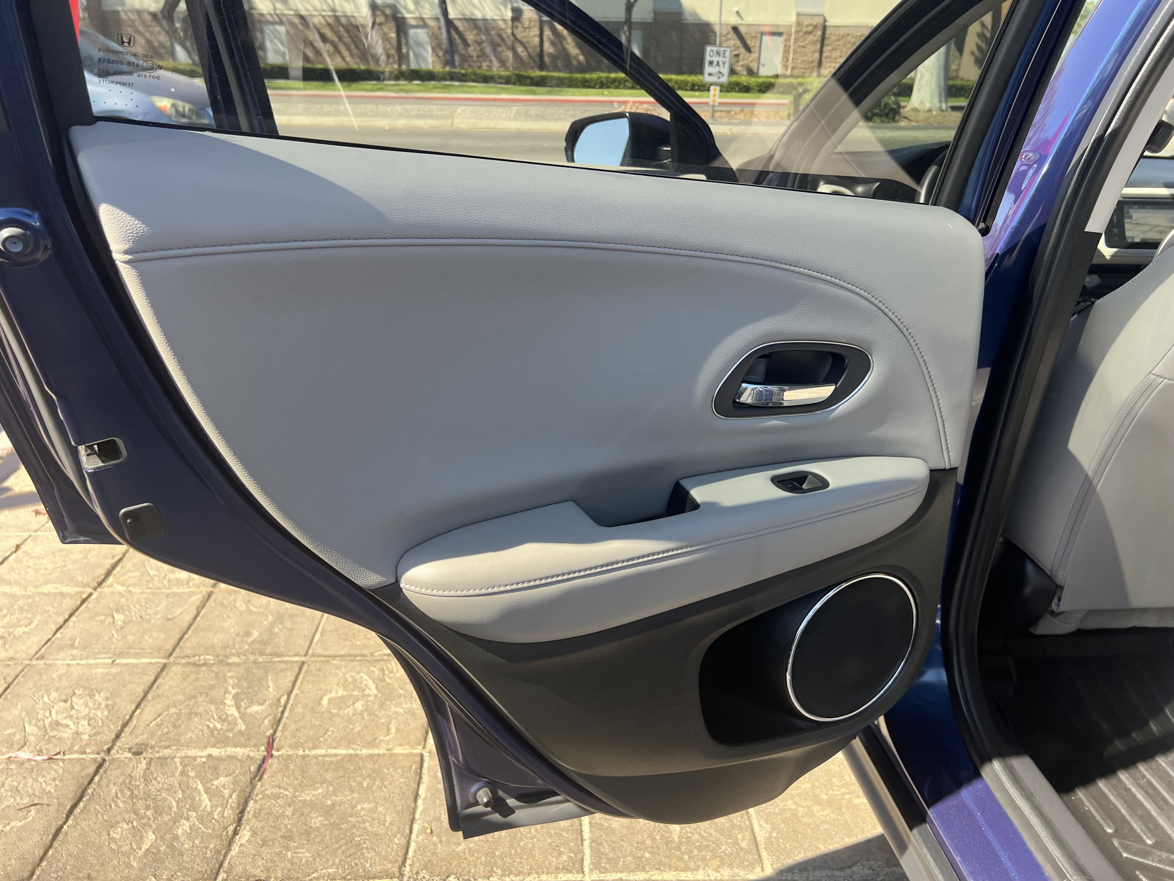 Used 2017 Honda HR-V EX-L image 26