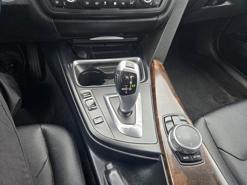 Used 2015 BMW 320i xDrive PREMIUM/WINTER image 13