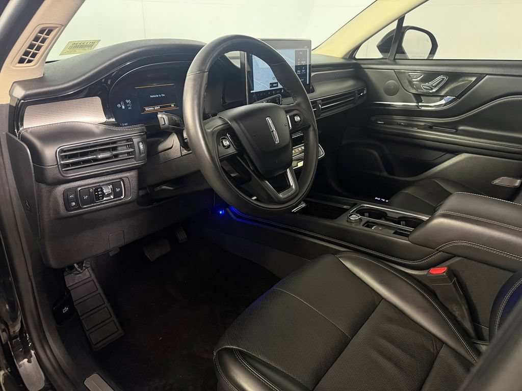 Used 2024 Lincoln Corsair Grand Touring AWD/4WD image 16