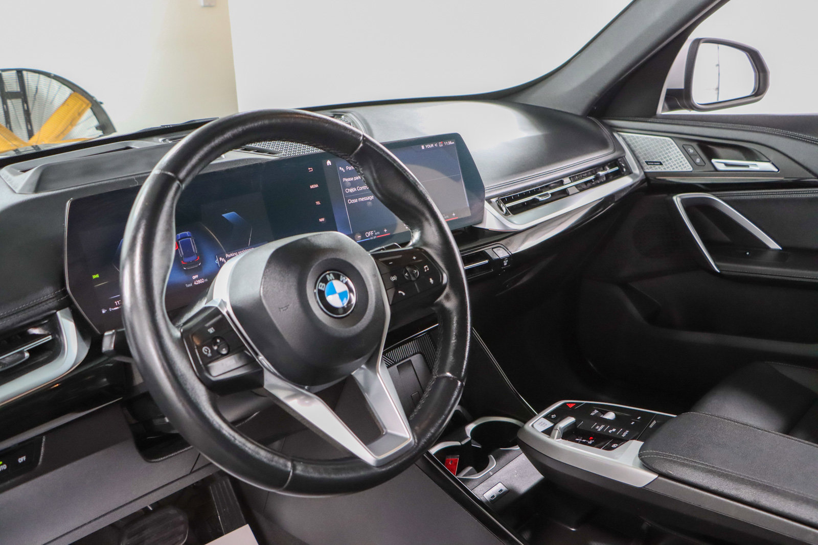 Used 2023 BMW X1 xDrive28i w/ Premium Package image 22