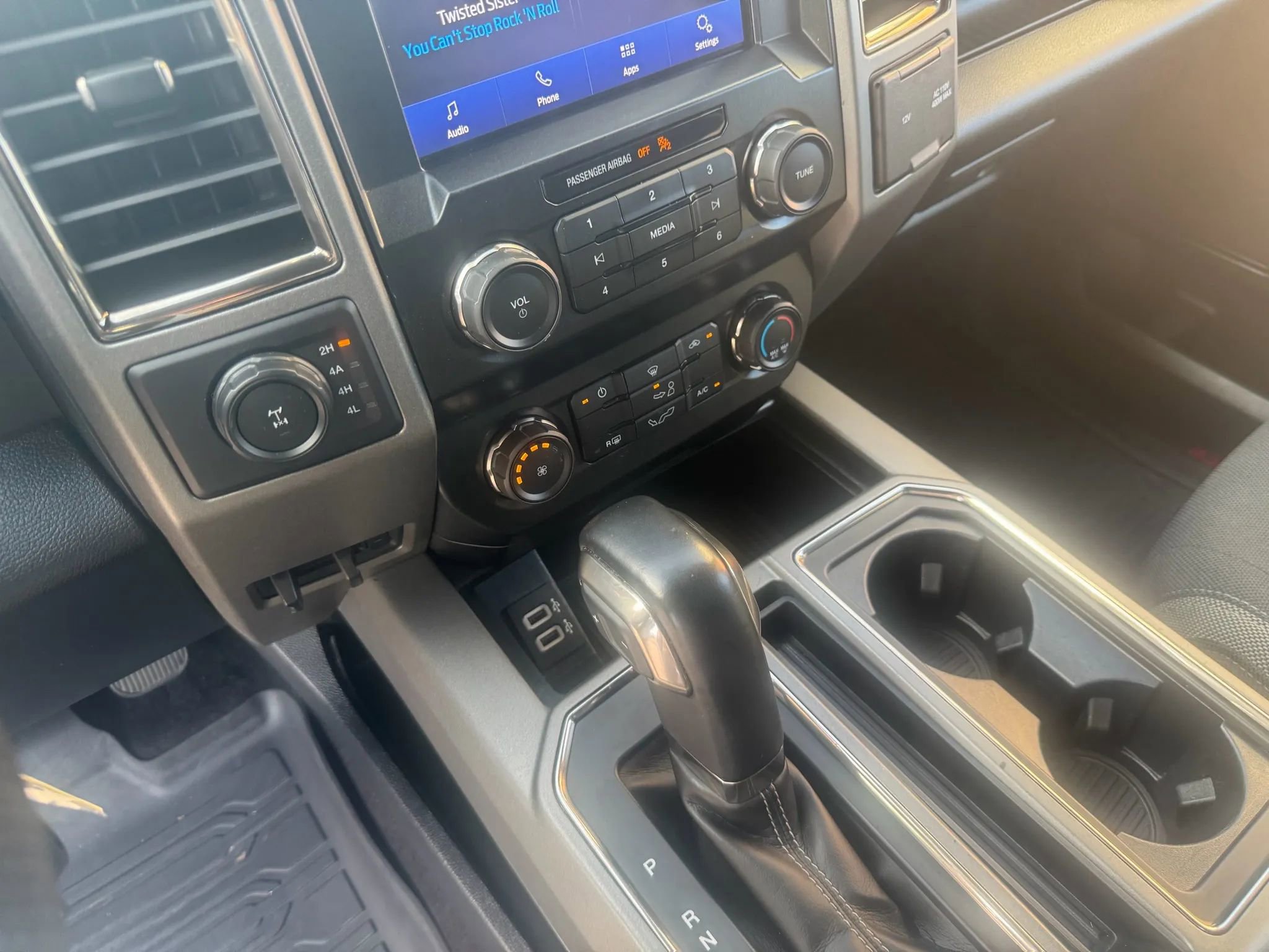 Used 2020 Ford F150 Raptor image 27
