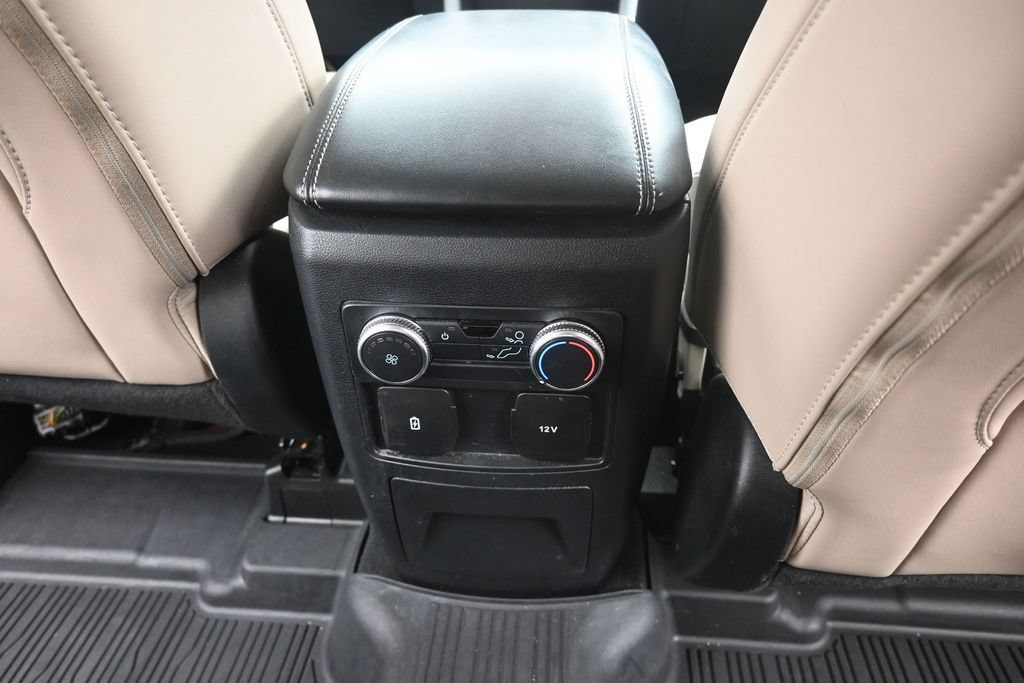 Certified 2022 Ford Explorer XLT w/ Equipment Group 202A RWD image 16