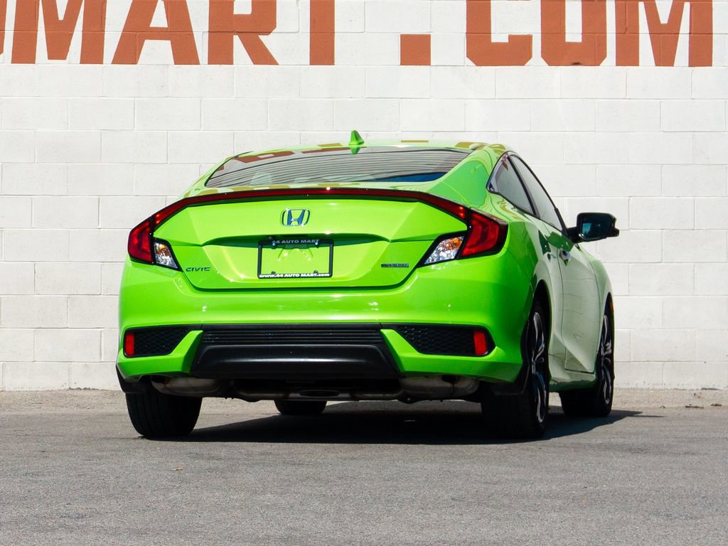 Used 2017 Honda Civic Touring image 5