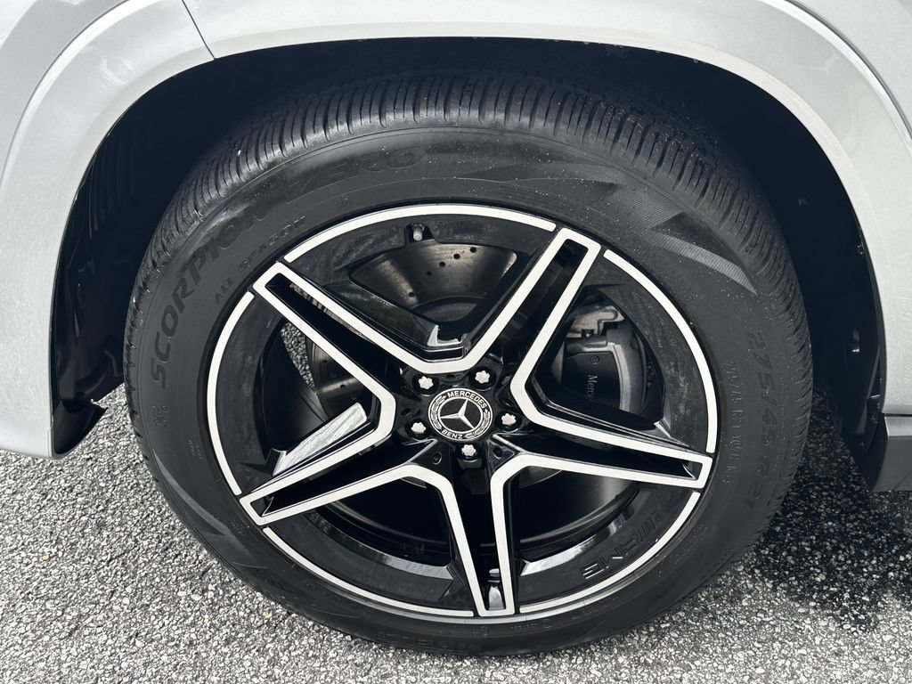 Certified 2026 Mercedes-Benz GLS 450 4MATIC image 13