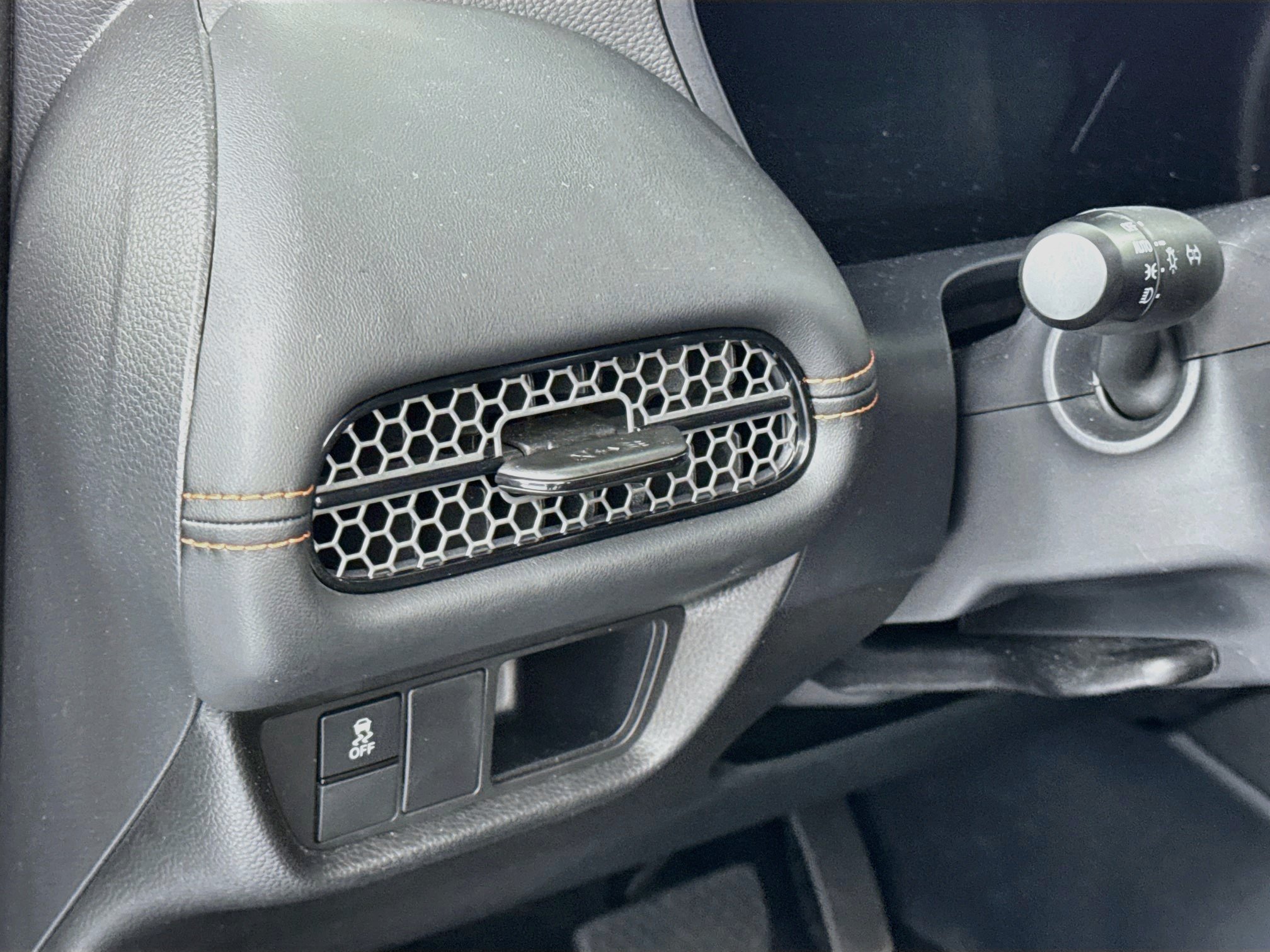 Certified 2025 Honda HR-V Sport image 10