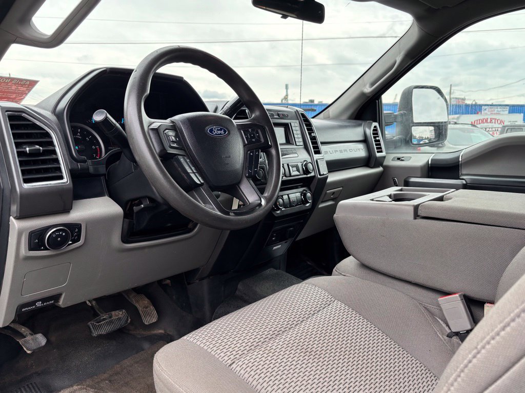 Used 2018 Ford F350 XLT w/ FX4 4x4 Off Road Package image 9