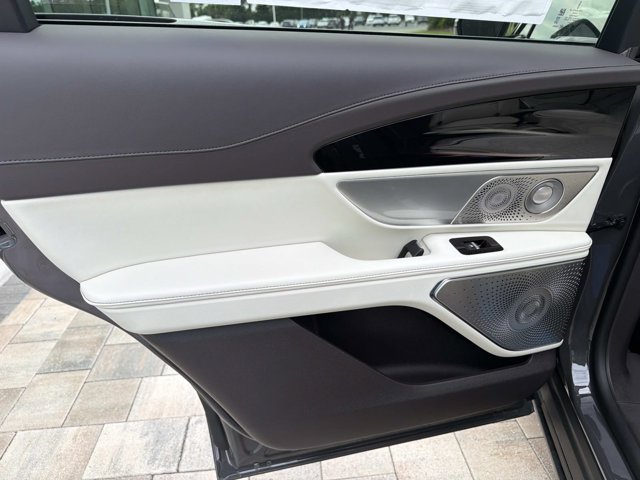 New 2026 Lincoln Nautilus Black Label AWD/4WD image 13