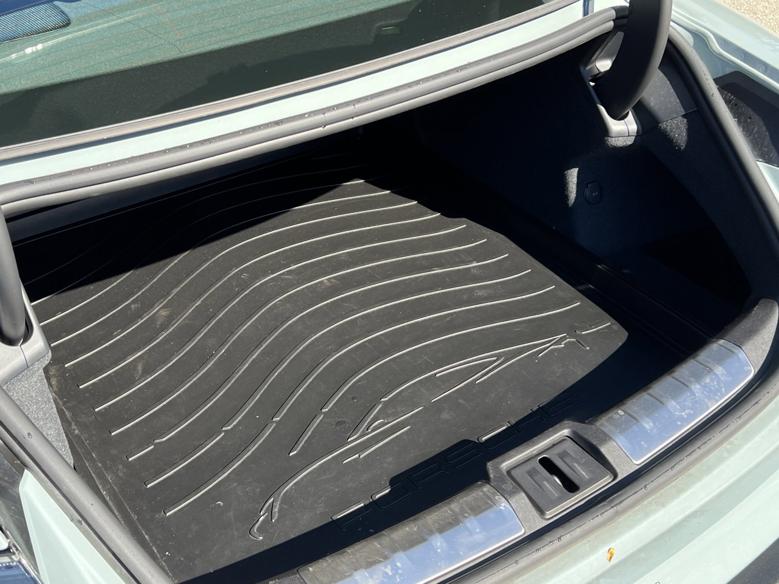 Certified 2025 Porsche Taycan image 19