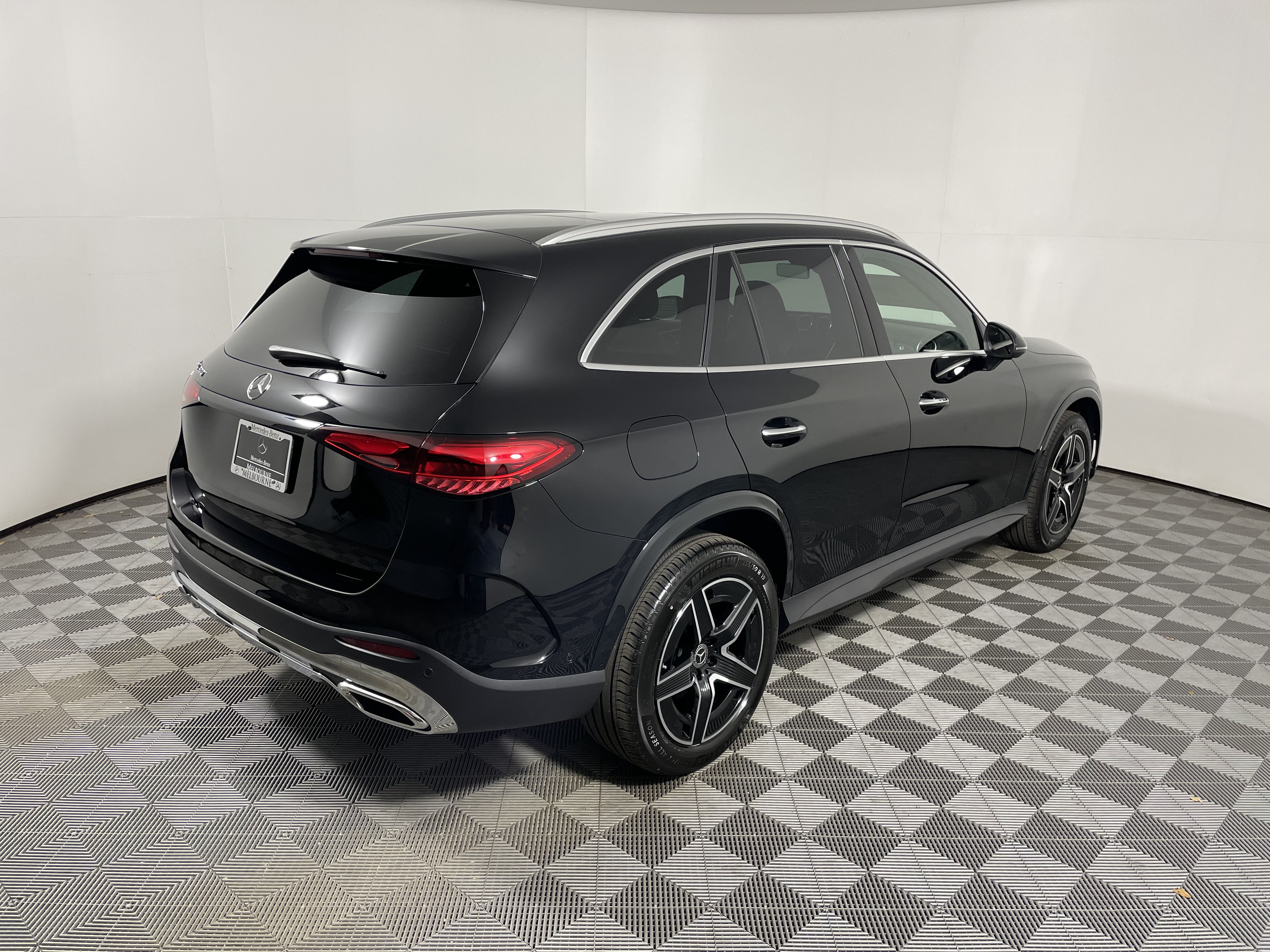 New 2026 Mercedes-Benz GLC 300 image 5