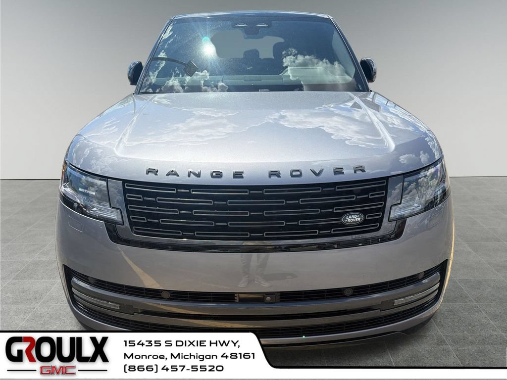 Used 2024 Land Rover Range Rover SE AWD/4WD image 8