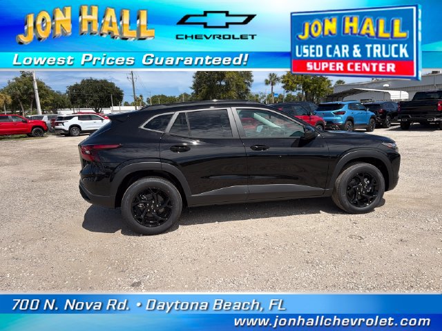 Used 2026 Chevrolet Trax LT w/ Midnight Edition FWD image 11