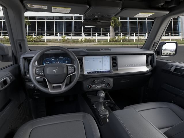 New 2026 Ford Bronco Outer Banks w/ Black Appearance Package AWD/4WD image 9
