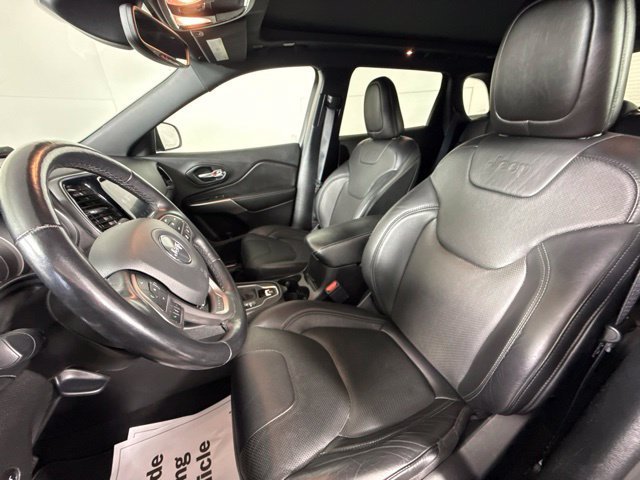 Used 2021 Jeep Cherokee High Altitude AWD/4WD image 17