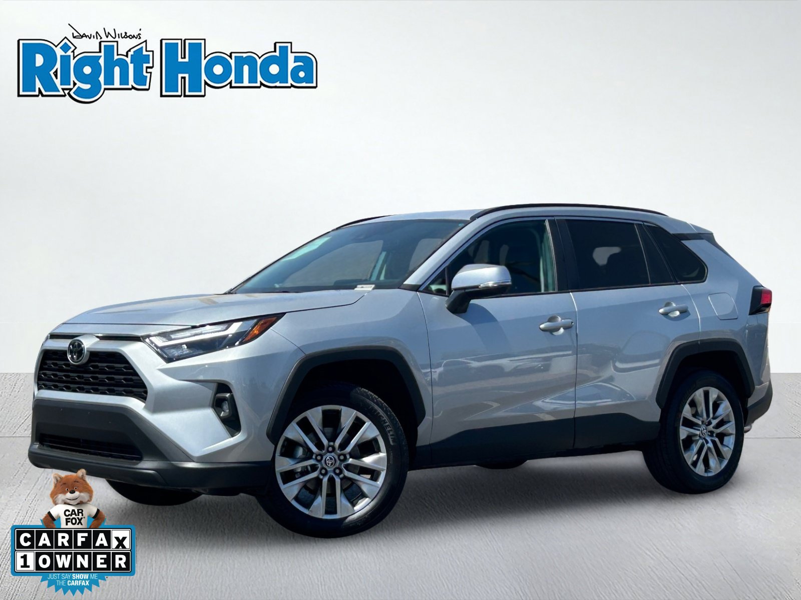 Used 2025 Toyota RAV4 XLE Premium AWD/4WD image 1