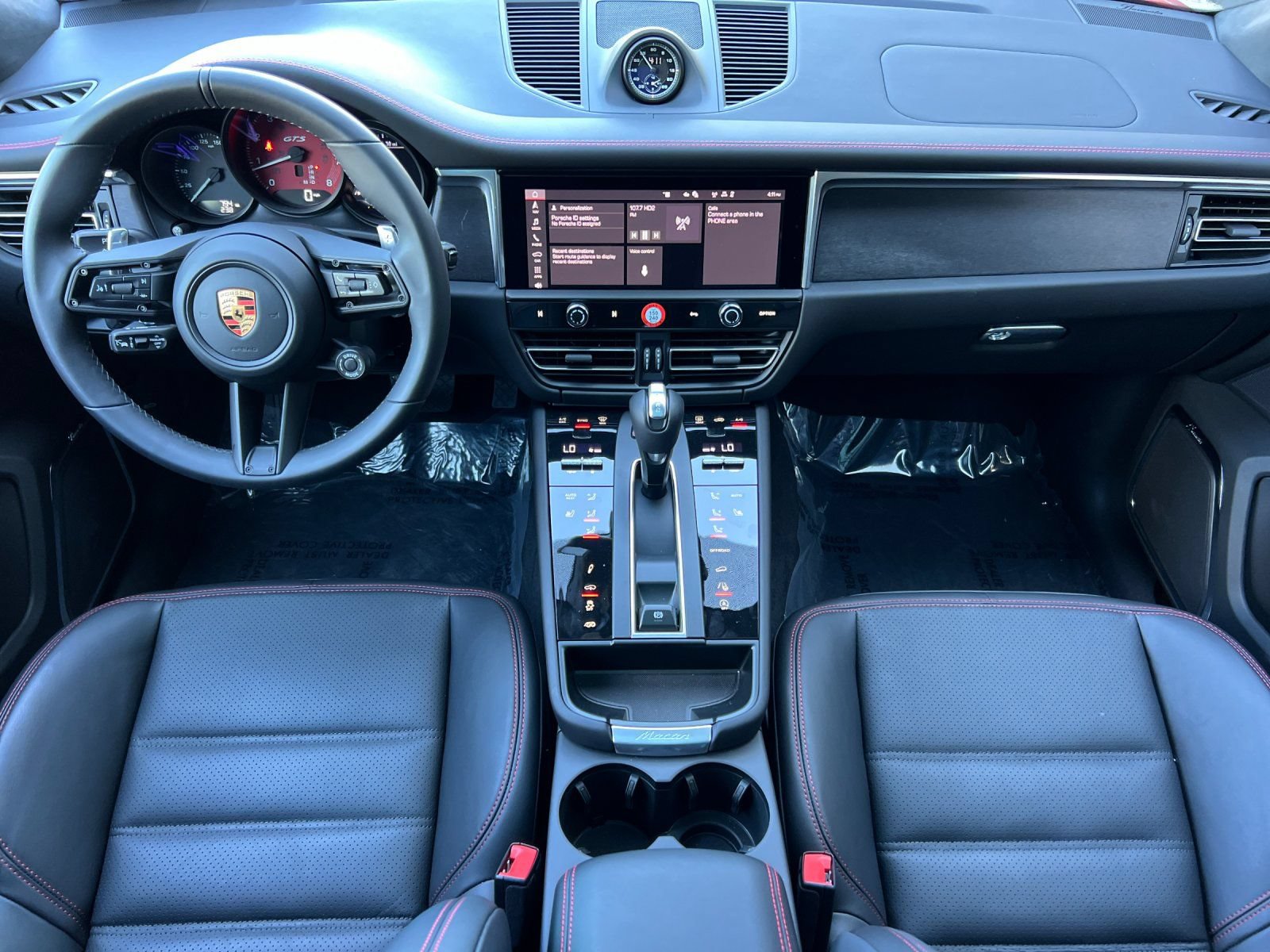 Certified 2026 Porsche Macan GTS AWD/4WD image 7