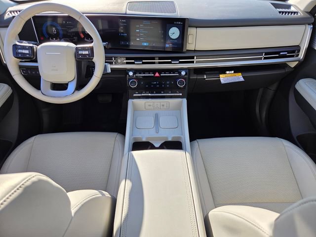 Used 2025 Hyundai Santa Fe SEL FWD image 14