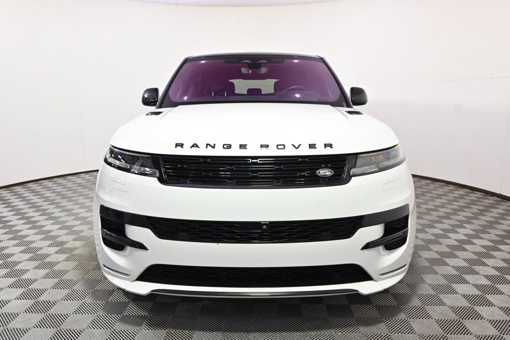 Used 2023 Land Rover Range Rover Sport SE Dynamic image 10