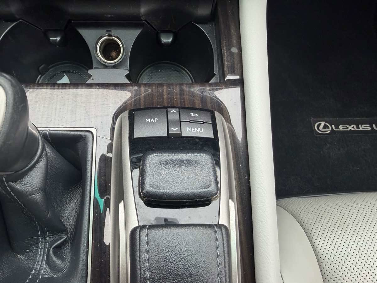 Used 2016 Lexus LS 460 AWD image 35