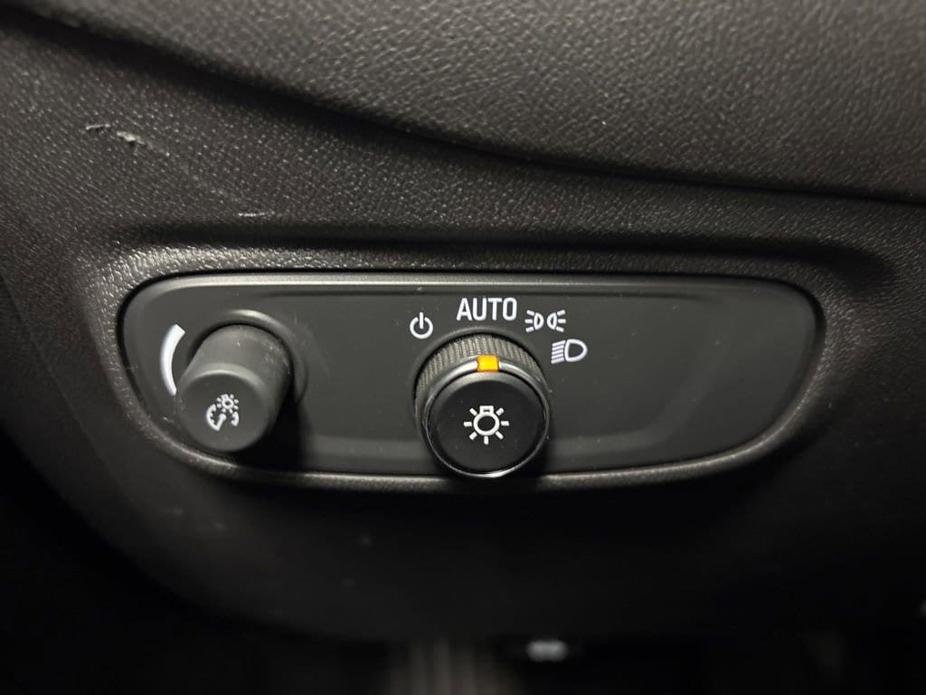 Certified 2024 Chevrolet Equinox LT FWD image 26